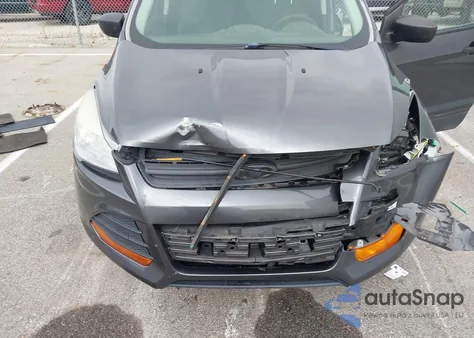 2015 Ford Escape S z USA, uszkodzony, nr VIN 1FMCU0F77FUC11540